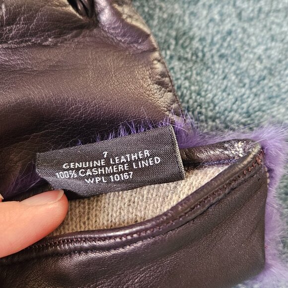 Cashmere by Bloomingdale's Purple Leather Gloves w/fur trim - Picture 9 of 9